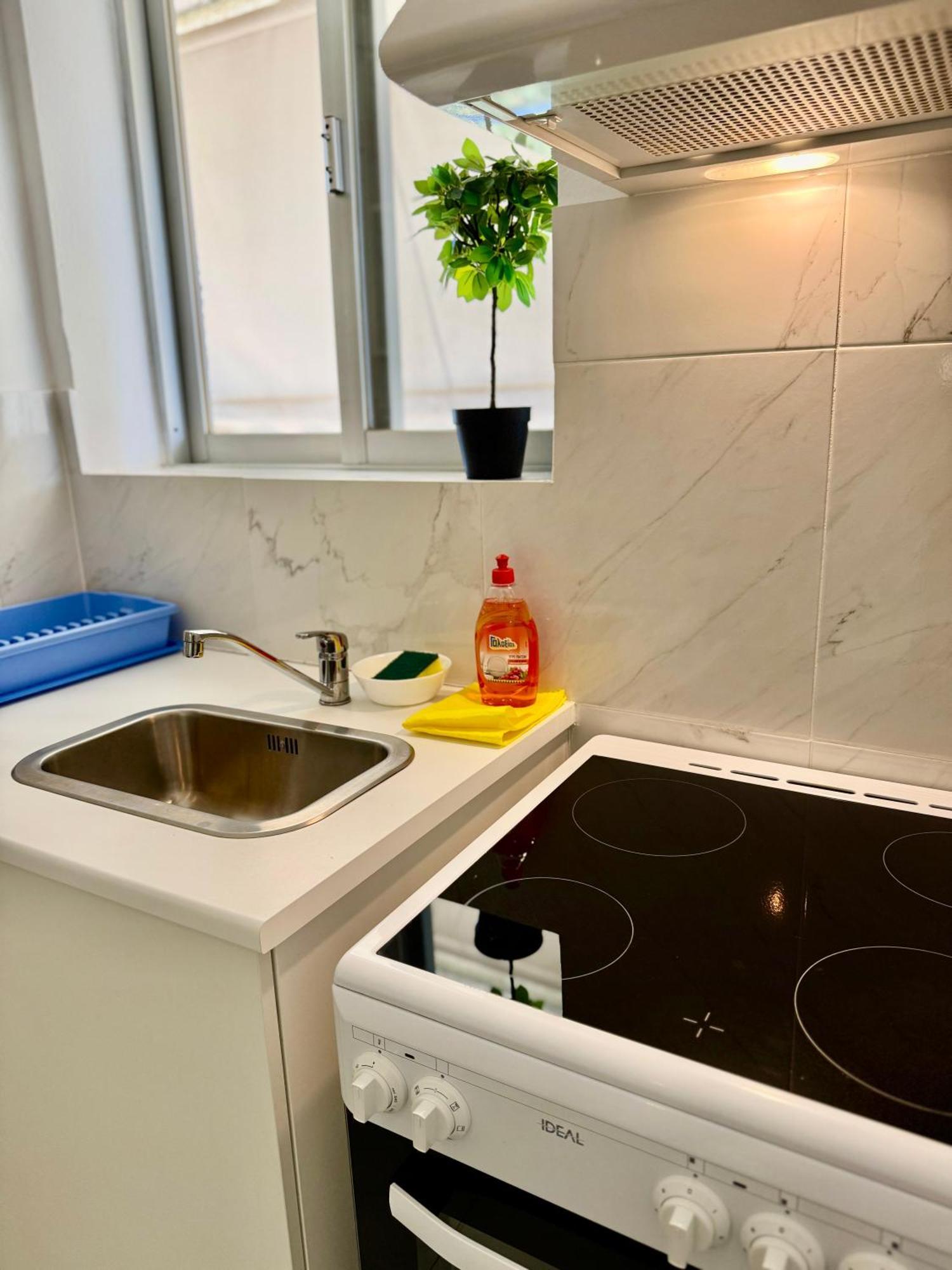 Sun Beach Apartment 아나비소스 외부 사진